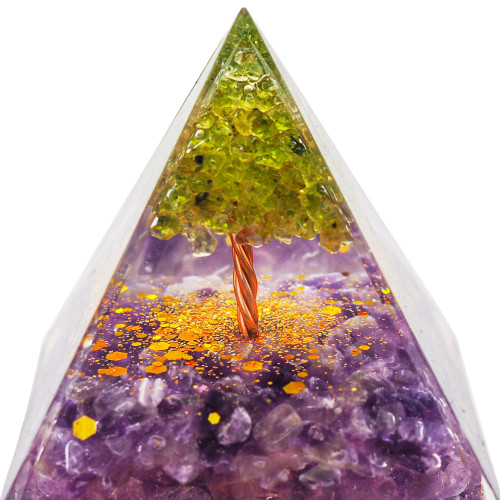 Pyramide Orgonite Améka - Résine et Améthyste - Lily Parker
