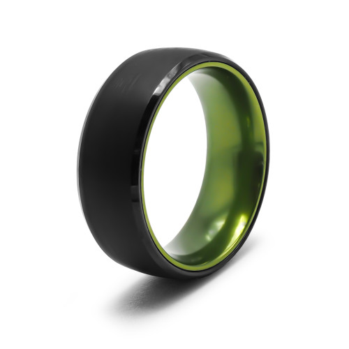 Bague tungstène - pvd noir - finition brossé - intérieur confort aluminium vert - largeur 8mm - Carla Valenti